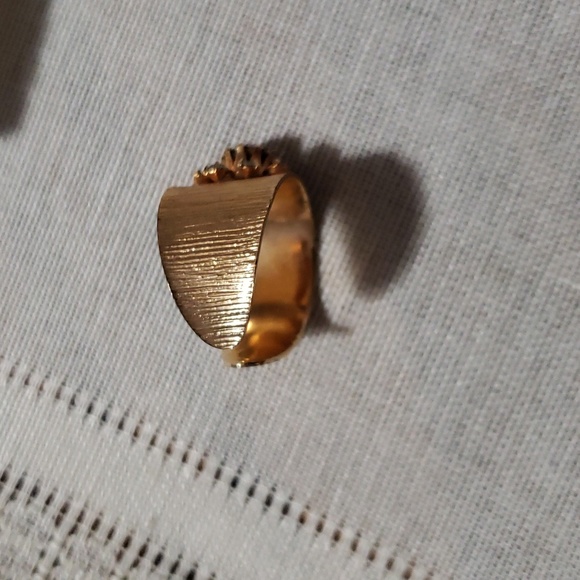 Vintage Sarah Coventry "Jonquil" Ring and Earrings - Picture 7 of 9